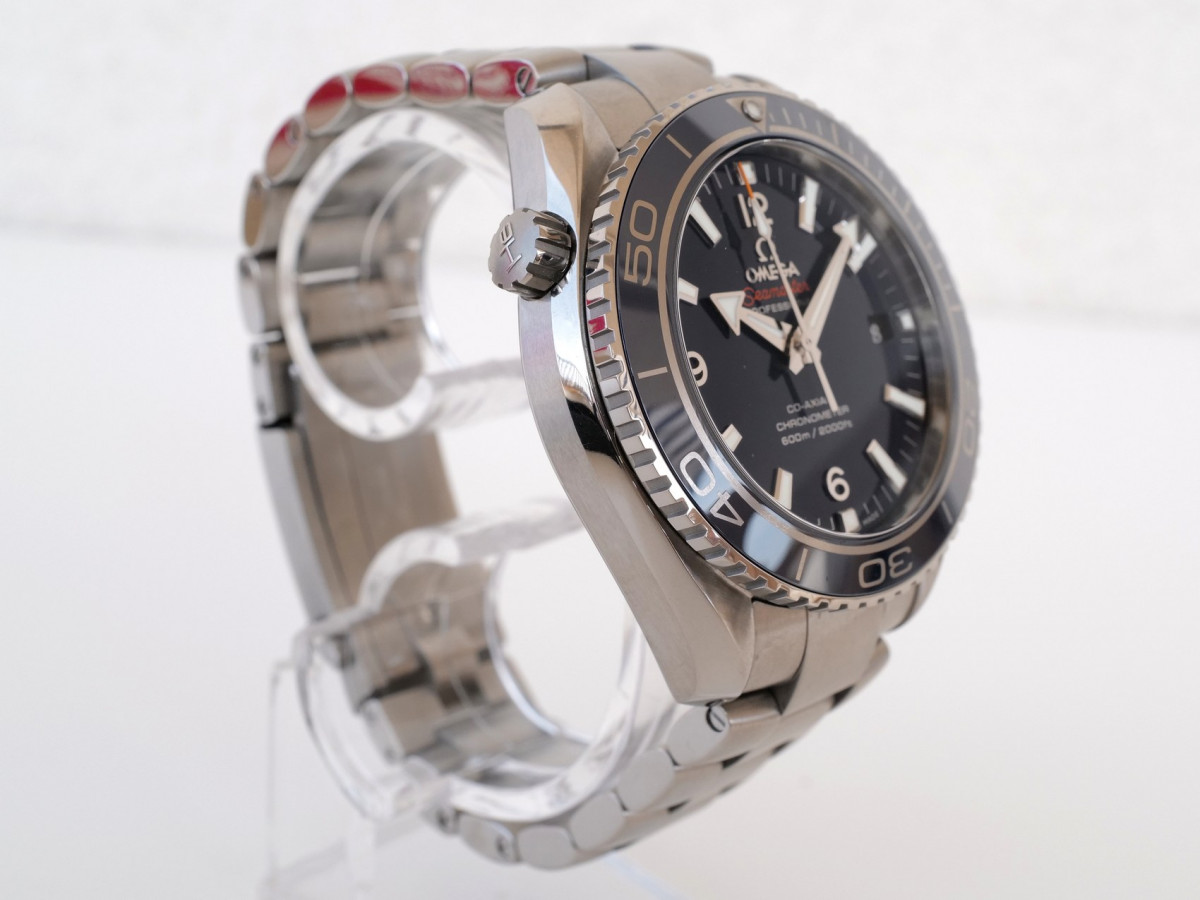 Swiss watch Omega Seamaster Planet Ocean 600M Titanium Blue Dial Co-Axial