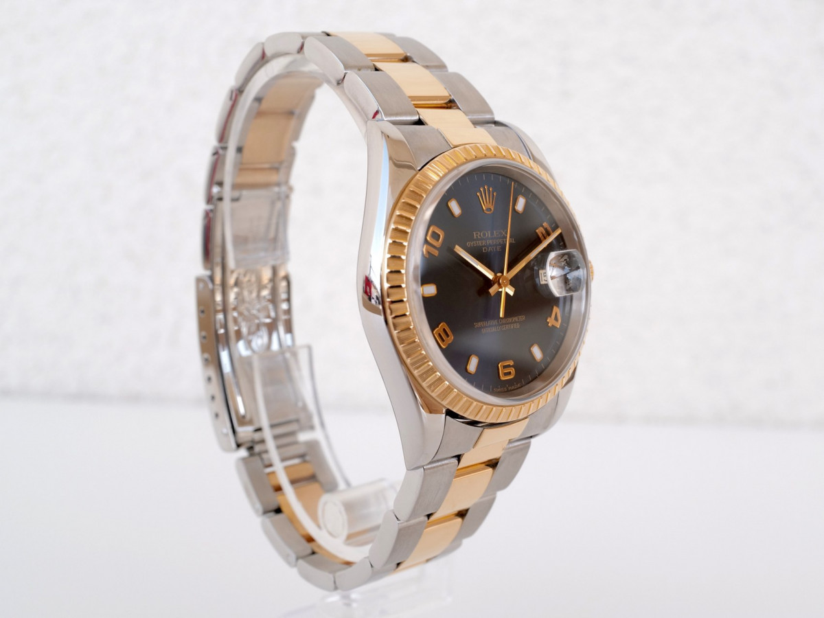 Швейцарський годинник Rolex Oyster Perpetual Date 34 Steel Gold Blue Dial