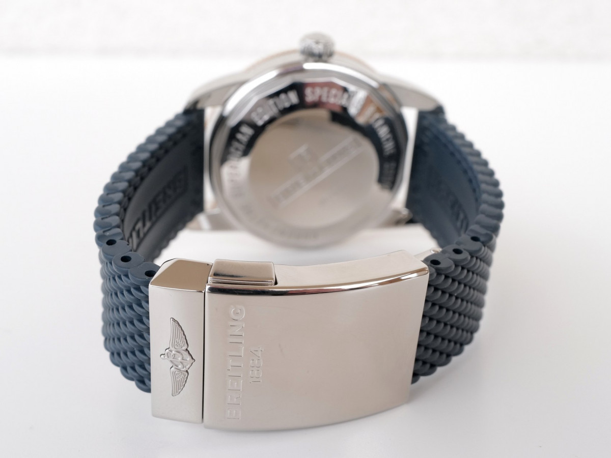 Швейцарские часы Breitling Superocean Heritage B20 Automatic 42 Steel Gold