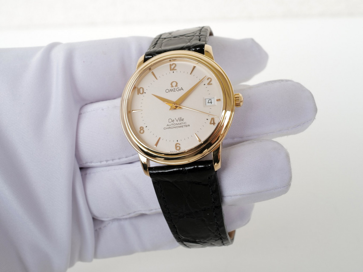 Швейцарские часы Omega De Ville Prestige 18K Yellow Gold Automatic