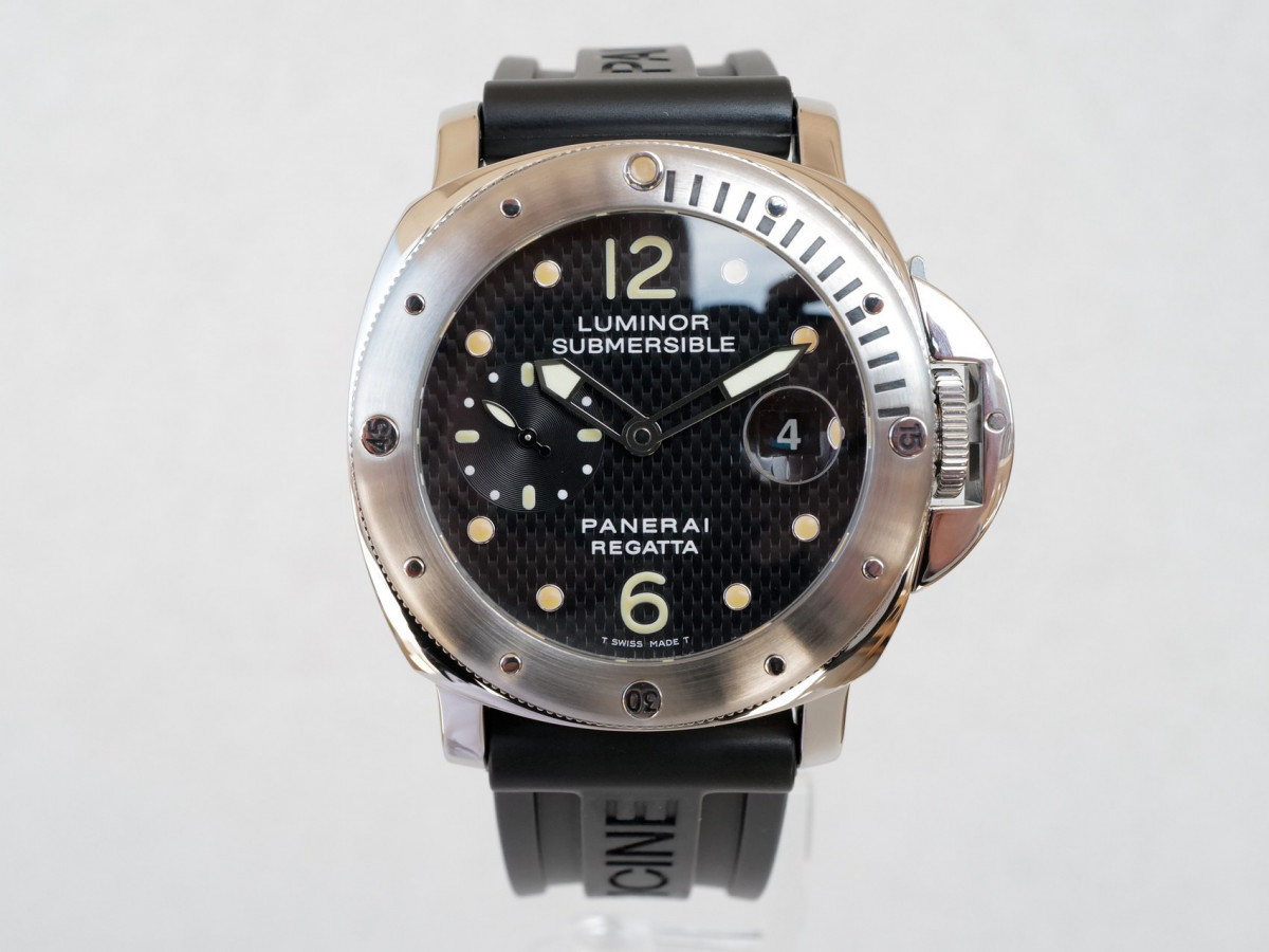 Швейцарський годинник Panerai Luminor Submersible Regatta Special Edition