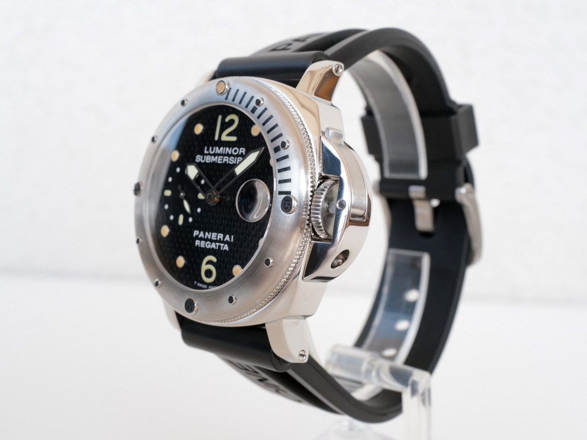 Швейцарський годинник Panerai Luminor Submersible Regatta Special Edition