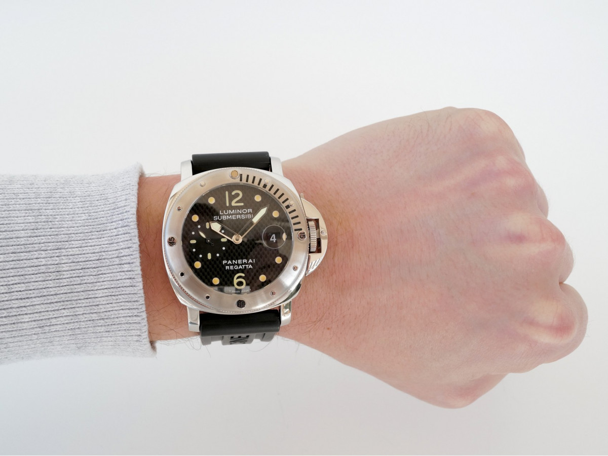 Швейцарський годинник Panerai Luminor Submersible Regatta Special Edition