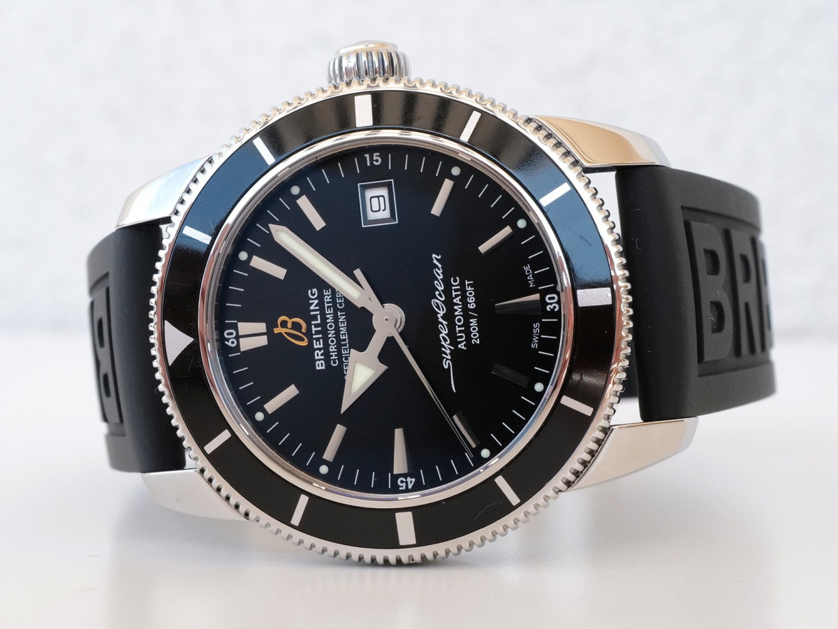 Швейцарские часы Breitling Superocean Heritage 42