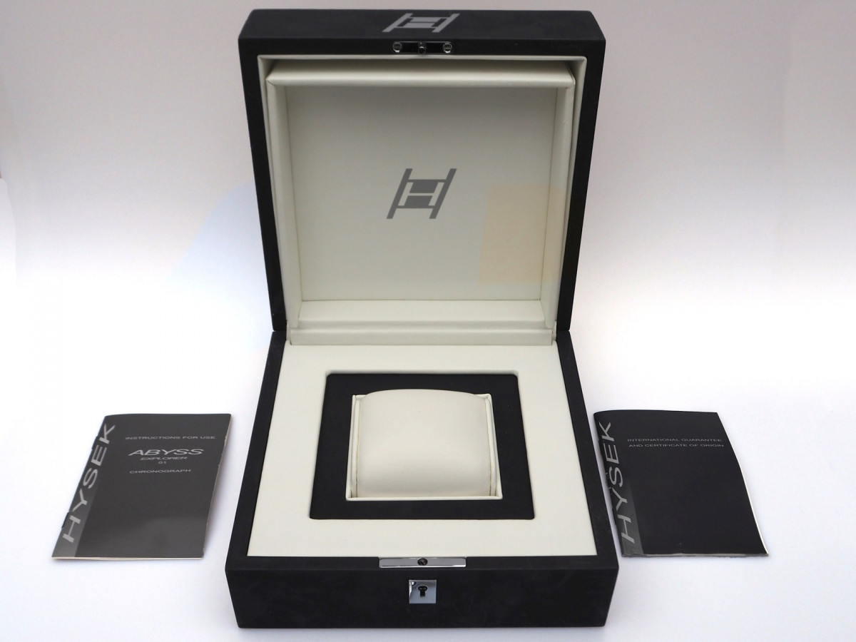 Швейцарський годинник Jorg Hysek Abyss Discoverer Chronograph