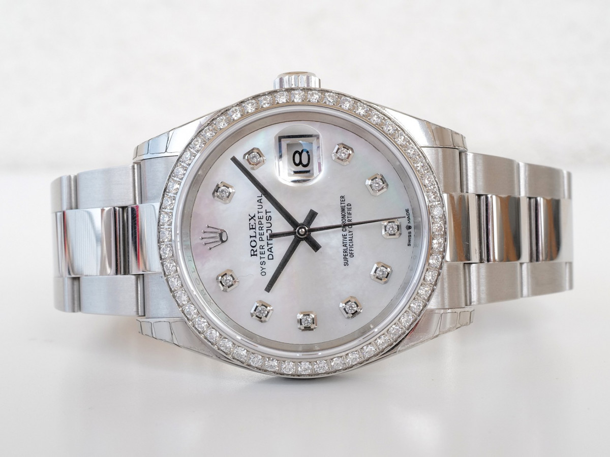 Швейцарские часы Rolex Datejust 36 MOP Diamond Dial Bezel