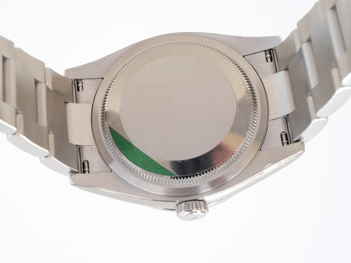 Швейцарские часы Rolex Datejust 36 MOP Diamond Dial Bezel