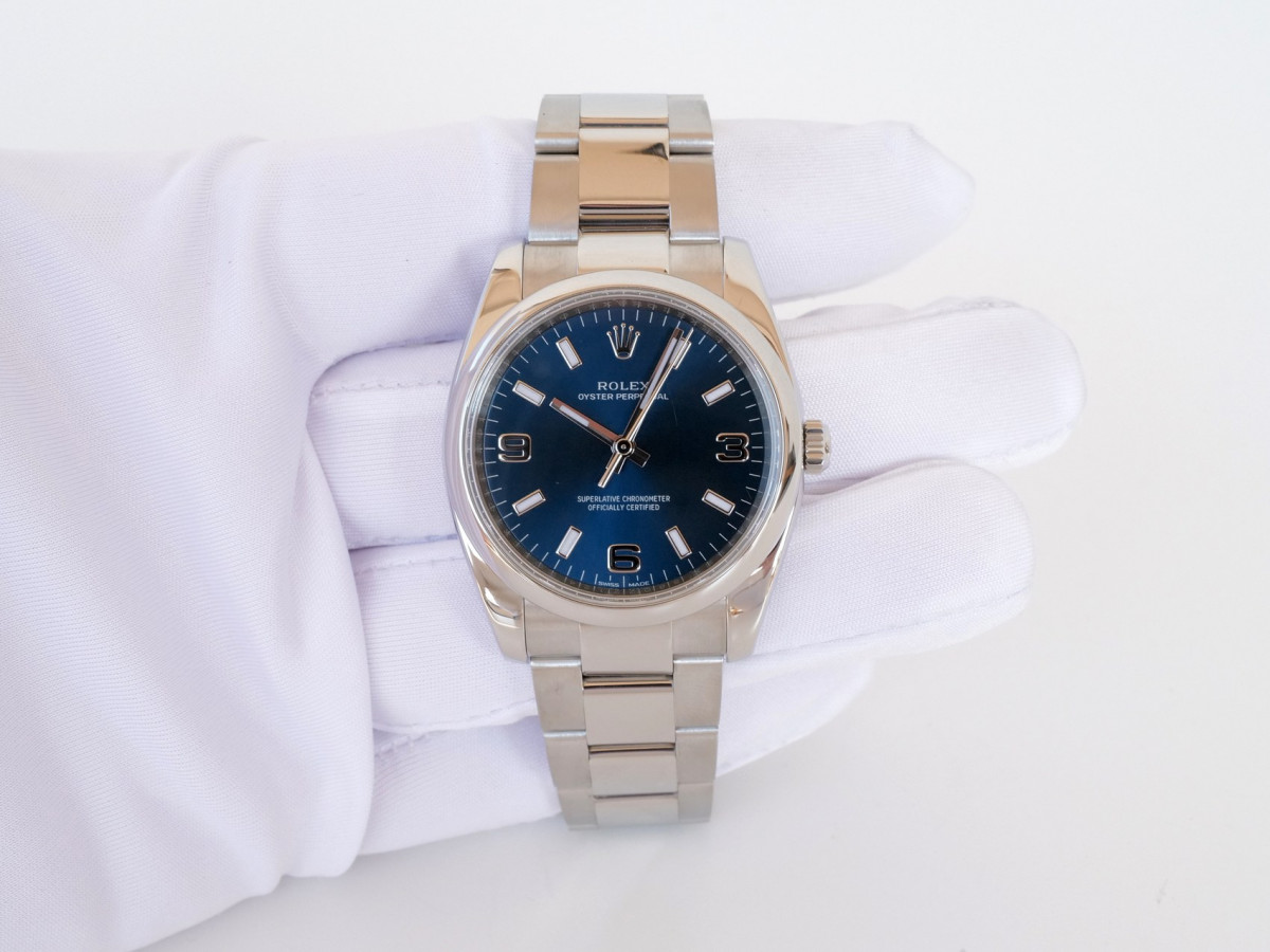 Швейцарський годинник Rolex Oyster Perpetual 34 Blue Dial
