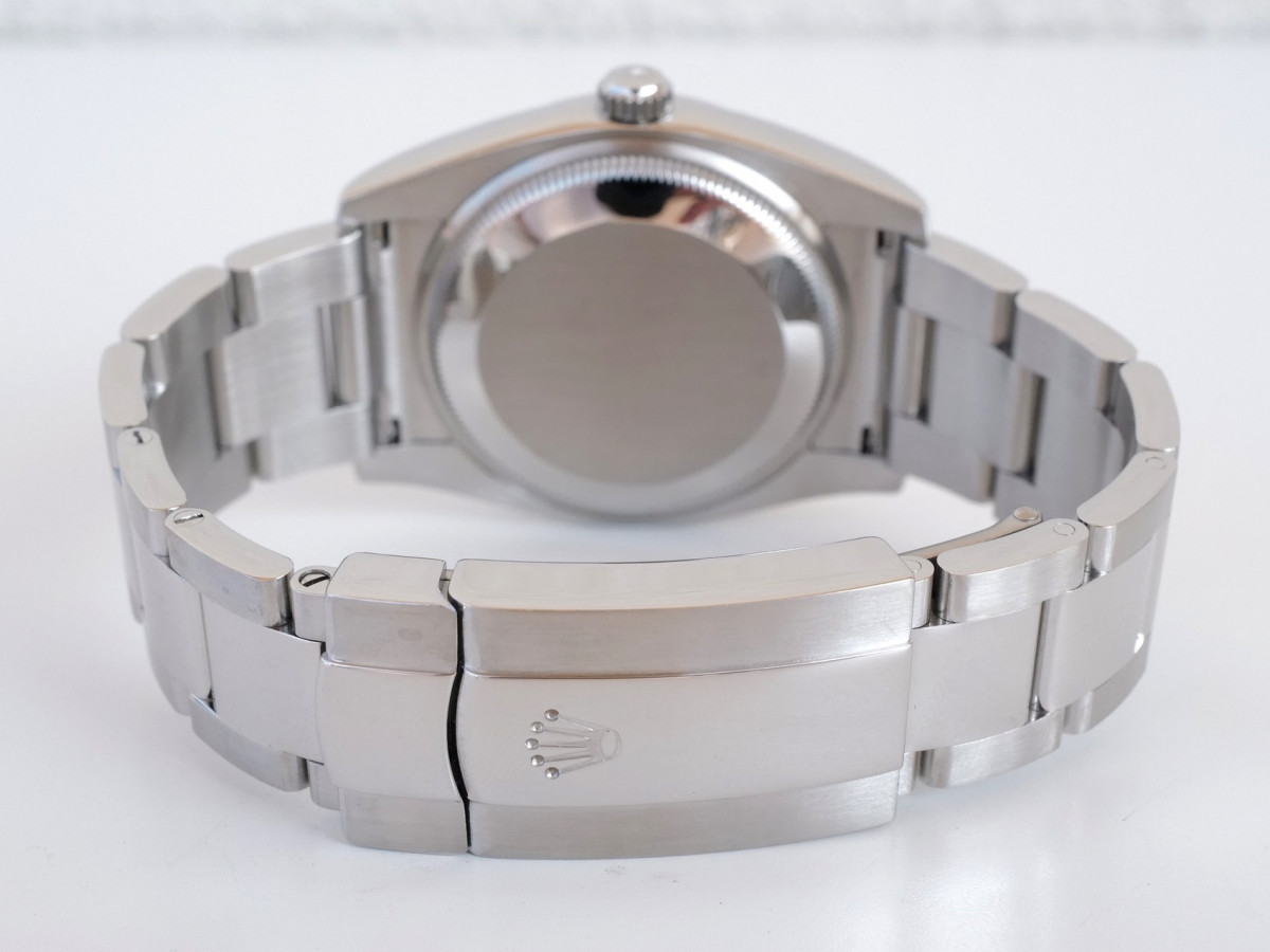 Швейцарський годинник Rolex Oyster Perpetual 34 Blue Dial