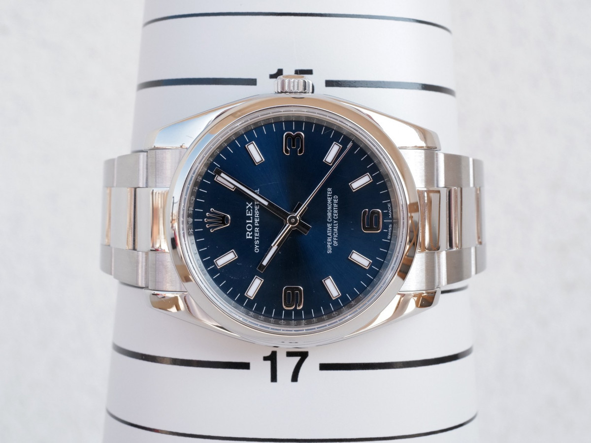 Швейцарський годинник Rolex Oyster Perpetual 34 Blue Dial