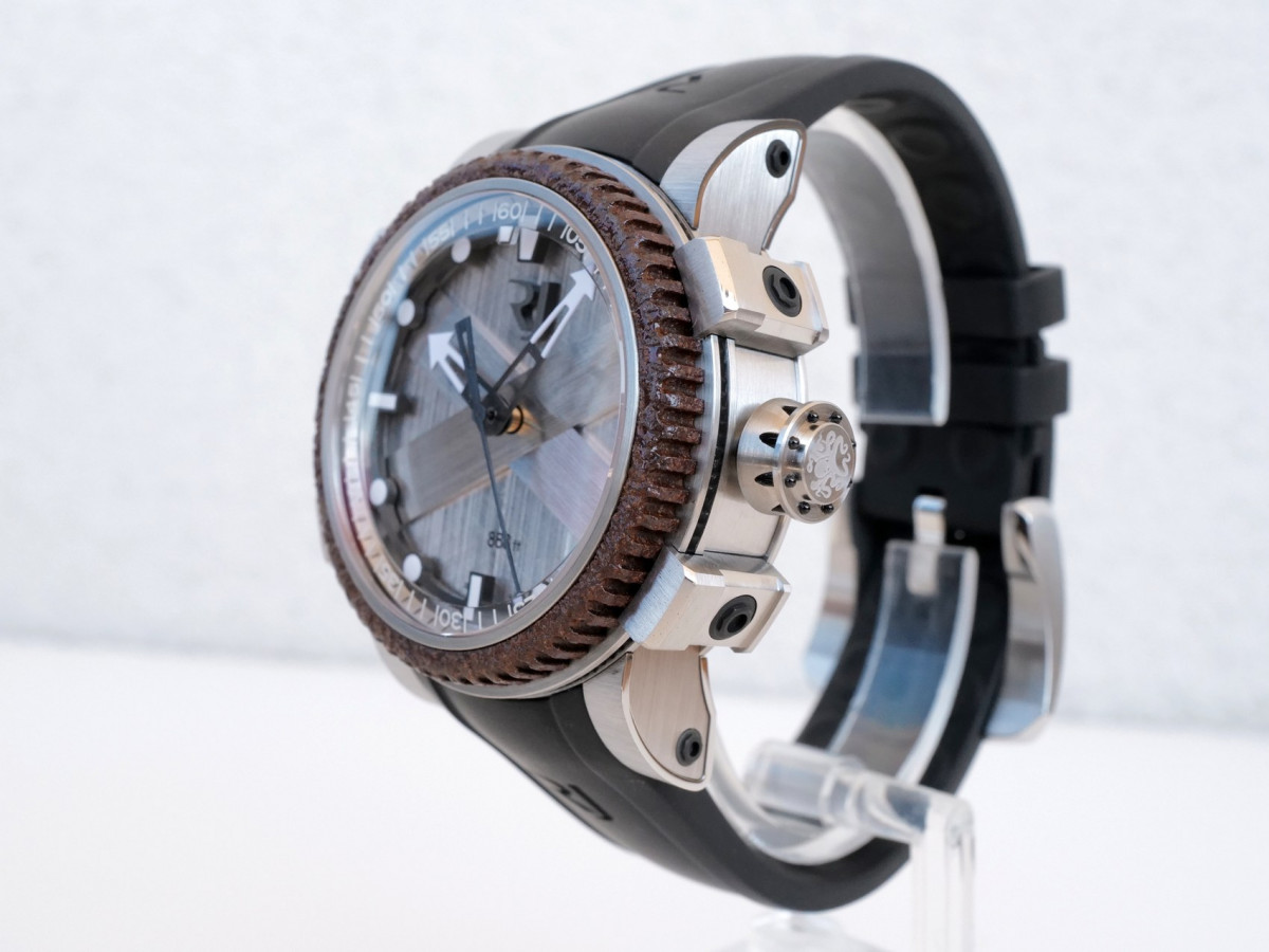 Швейцарские часы Romain Jerome Titanic-DNA Octopus