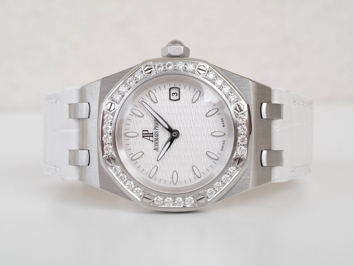 Швейцарские часы Audemars Piguet Royal Oak Quartz Diamond Bezel