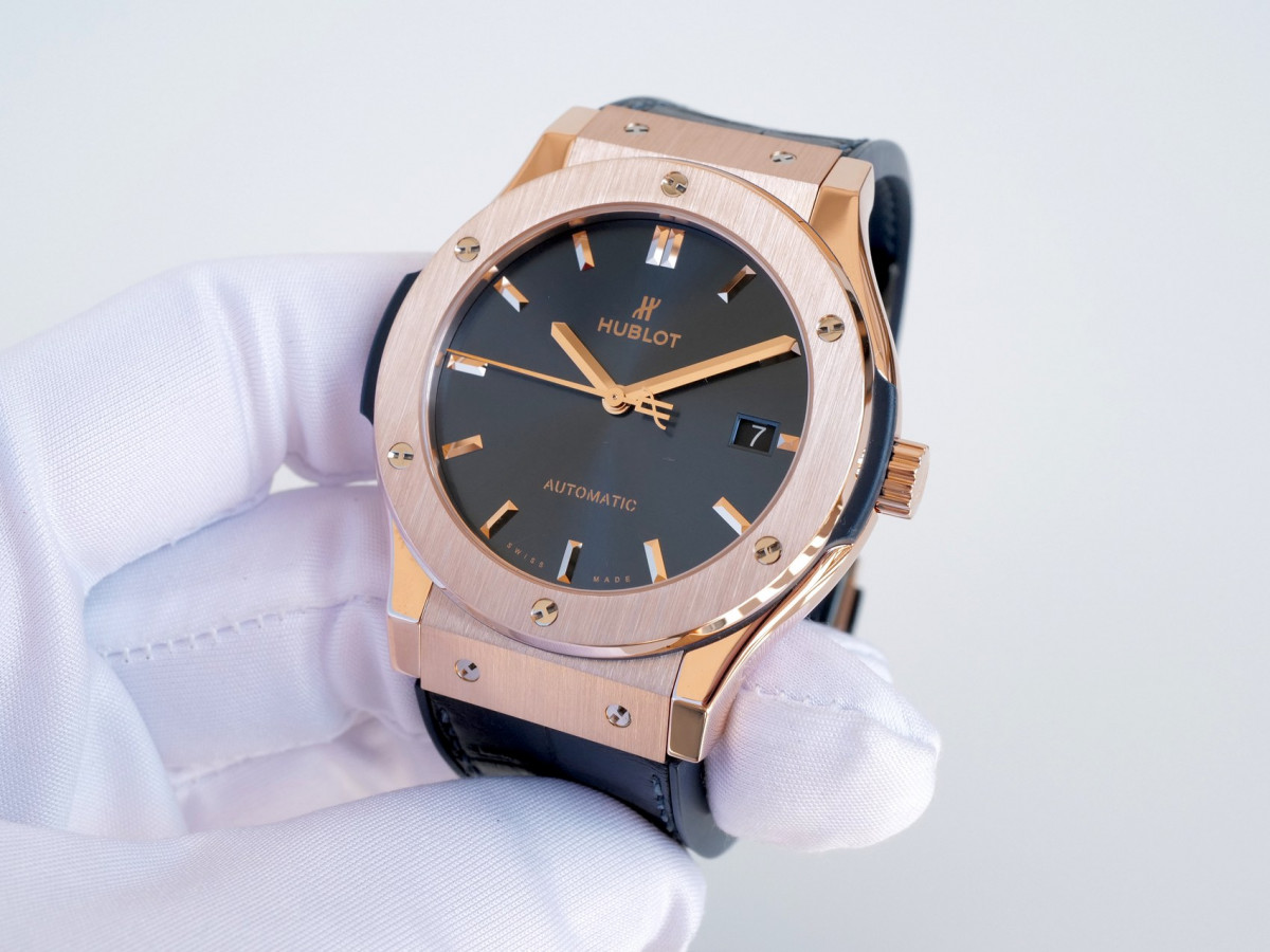 Швейцарський годинник Hublot Classic Fusion 45 King Gold Blue 18K Rose Gold