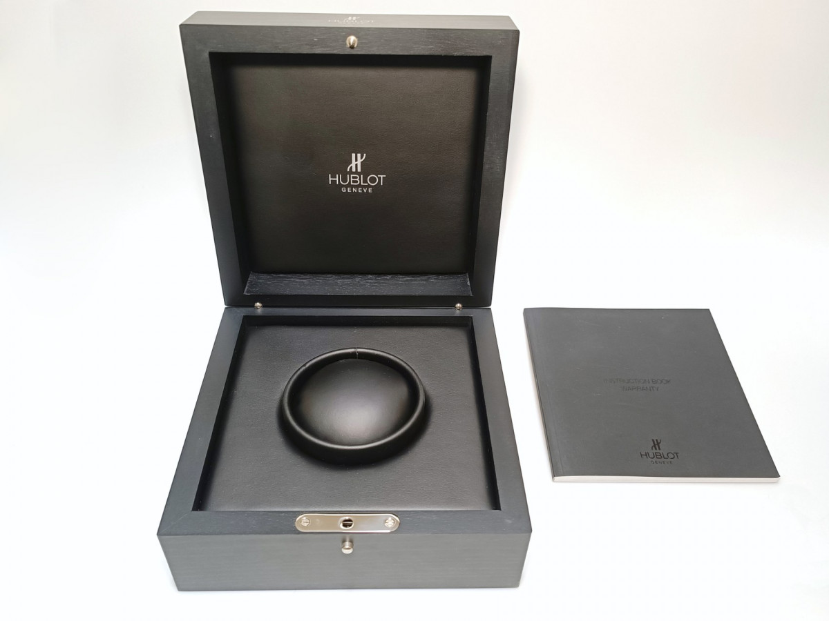 Швейцарський годинник Hublot Classic Fusion 45 King Gold Blue 18K Rose Gold