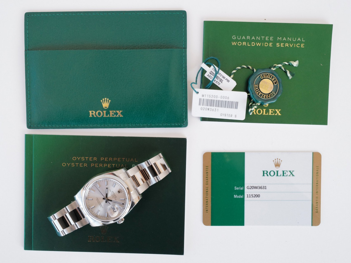 Швейцарський годинник Rolex Oyster Perpetual Date Silver Dial