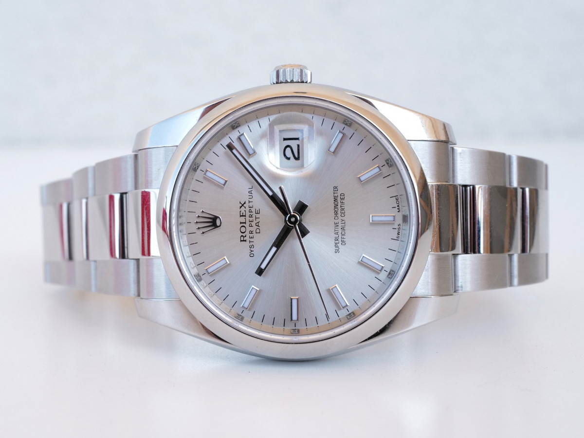 Швейцарський годинник Rolex Oyster Perpetual Date Silver Dial