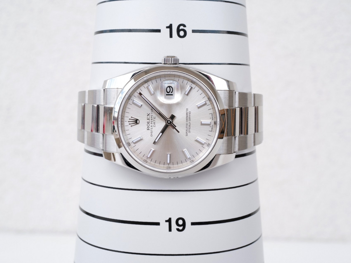 Швейцарський годинник Rolex Oyster Perpetual Date Silver Dial