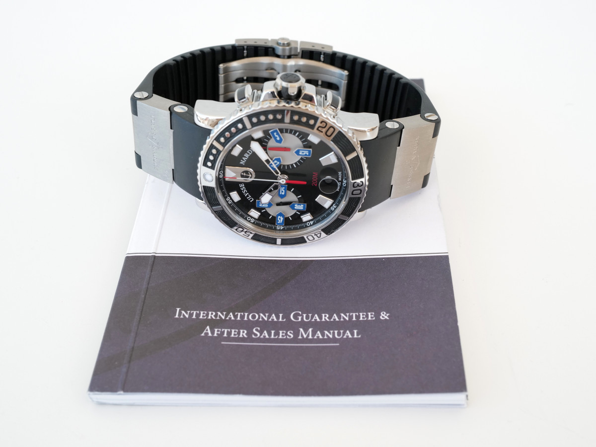 Швейцарские часы Ulysse Nardin Maxi Marine Diver Chronograph