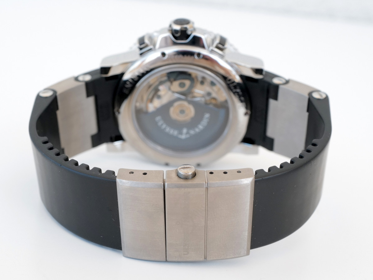 Швейцарские часы Ulysse Nardin Maxi Marine Diver Chronograph