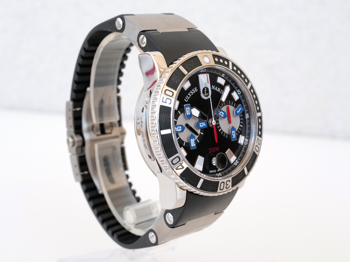 Швейцарские часы Ulysse Nardin Maxi Marine Diver Chronograph