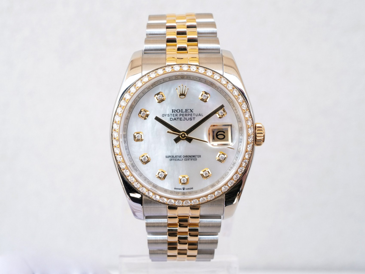 Швейцарський годинник Rolex Datejust 36mm Jubilee Steel and Yellow Gold MOP Diamond Dial