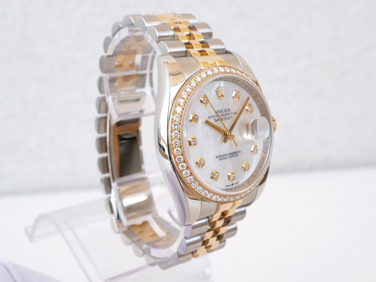 Швейцарський годинник Rolex Datejust 36mm Jubilee Steel and Yellow Gold MOP Diamond Dial