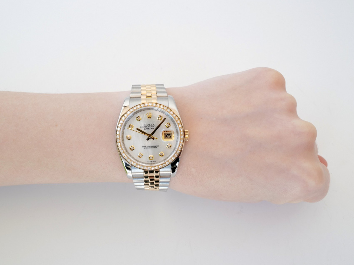 Швейцарський годинник Rolex Datejust 36mm Jubilee Steel and Yellow Gold MOP Diamond Dial