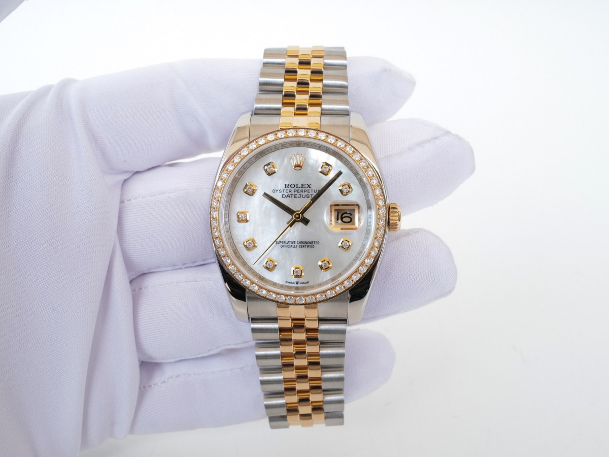 Швейцарський годинник Rolex Datejust 36mm Jubilee Steel and Yellow Gold MOP Diamond Dial
