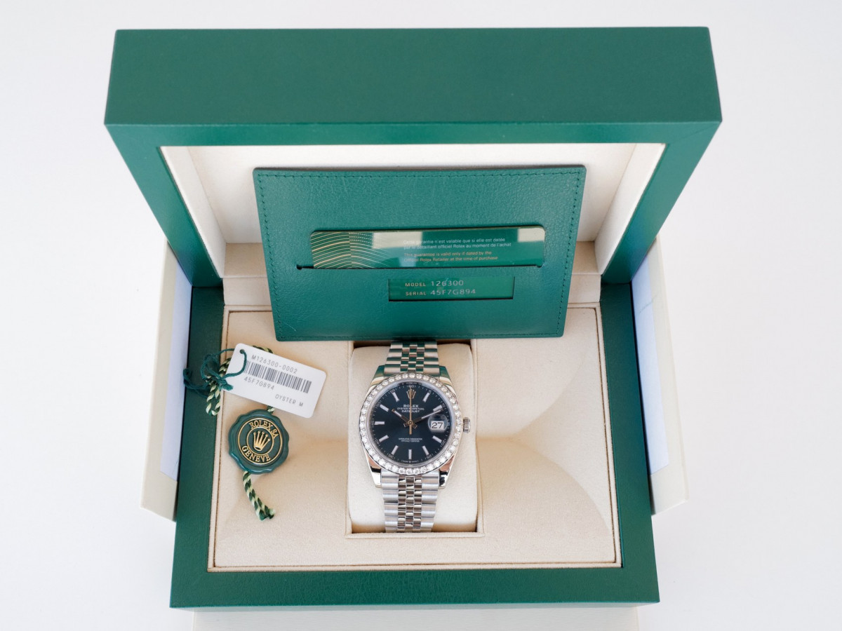 Швейцарський годинник Rolex Datejust 41 Blue Dial Diamond Bezel Jubilee Bracelet