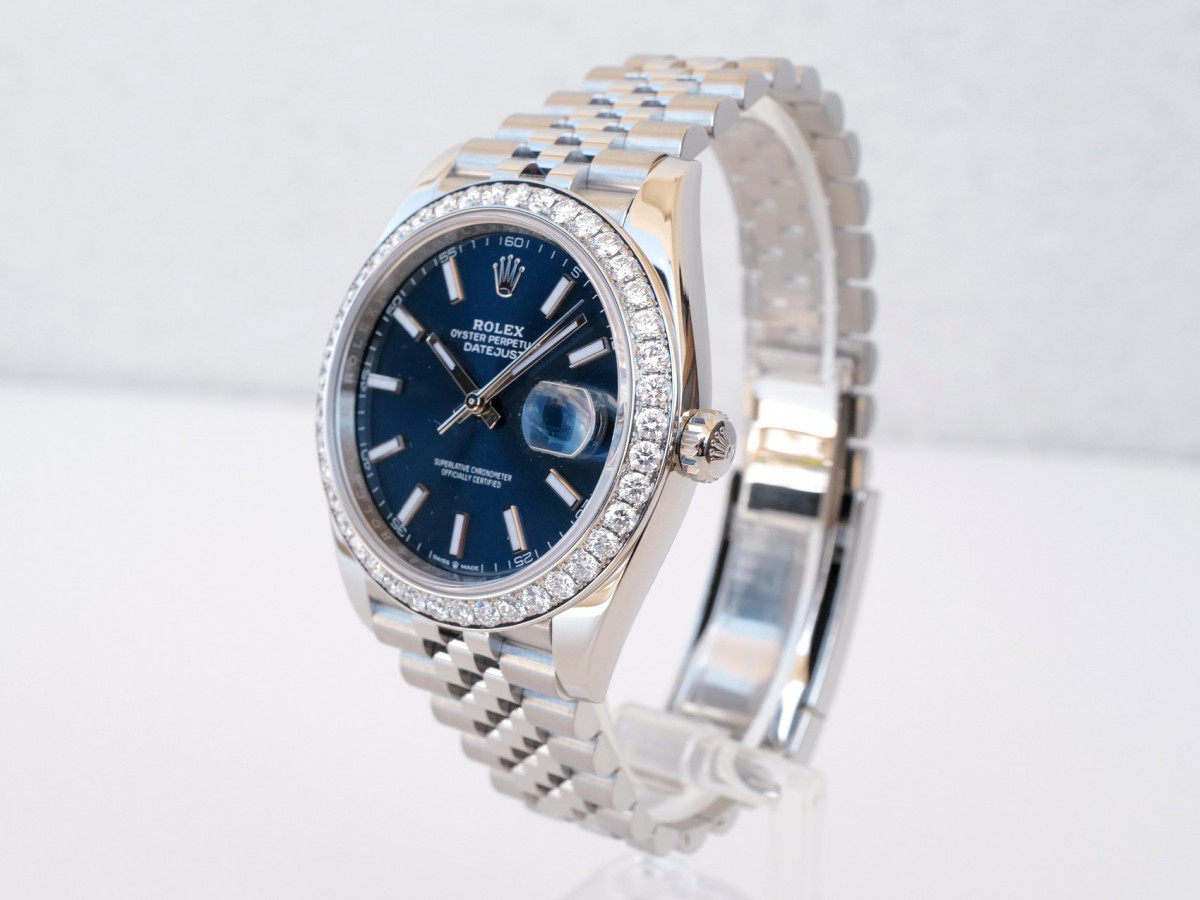 Швейцарський годинник Rolex Datejust 41 Blue Dial Diamond Bezel Jubilee Bracelet