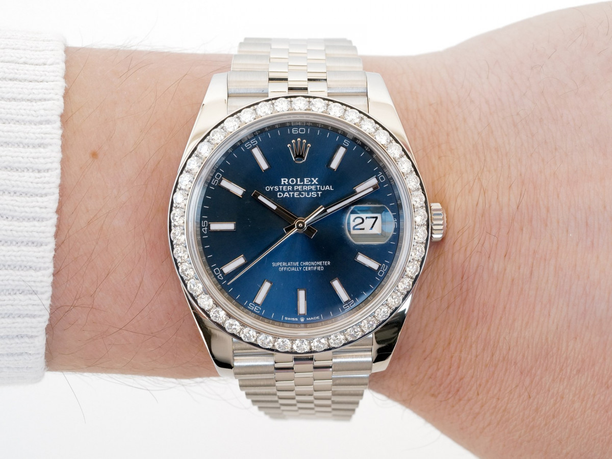 Швейцарський годинник Rolex Datejust 41 Blue Dial Diamond Bezel Jubilee Bracelet