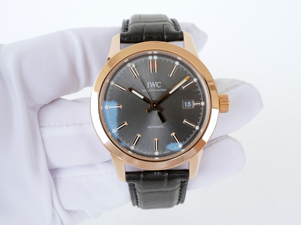 Швейцарський годинник IWC Ingenieur Automatic 18K Rose Gold
