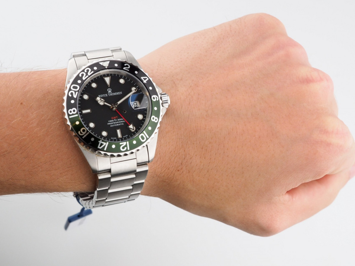 Швейцарський годинник Revue Thommen Diver GMT Sprite