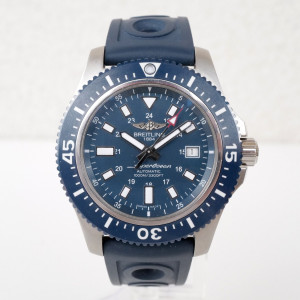 Швейцарський годинник Breitling Superocean 44 Blue Dial