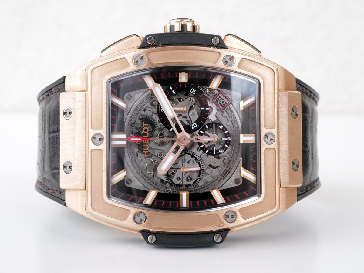 Швейцарские часы Hublot Spirit of Big Bang King Gold Chronograph 18K Rose Gold