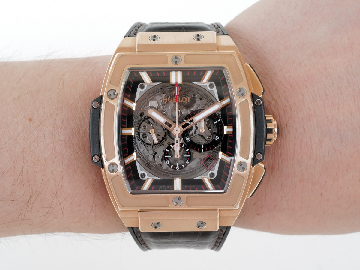 Швейцарские часы Hublot Spirit of Big Bang King Gold Chronograph 18K Rose Gold