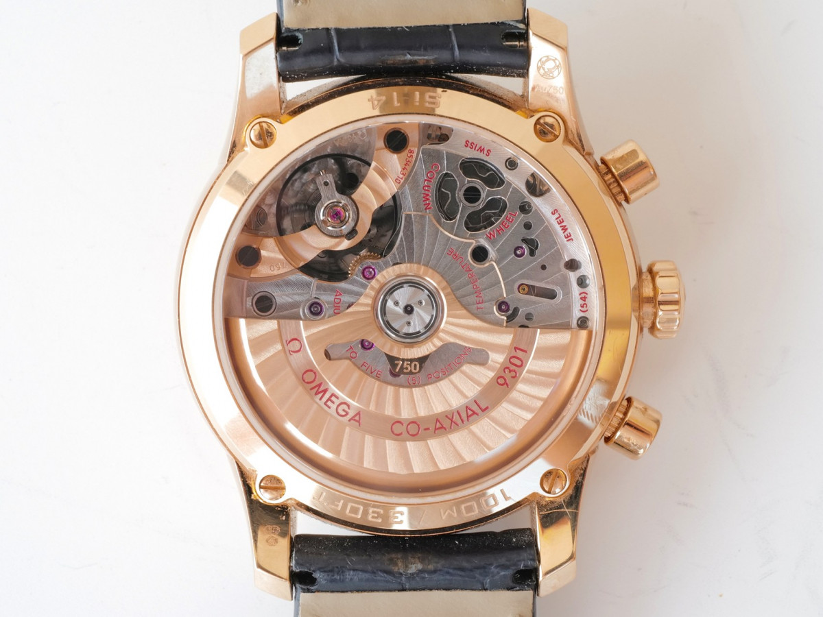 Швейцарские часы Omega De Ville Hour Vision Co-Axial 18K Rose Gold Blue Dial Chronograph