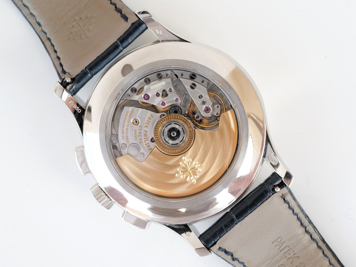 Швейцарський годинник Patek Philippe Complications Annual Calendar Flyback Chronograph Platinum 950 Blue Dial