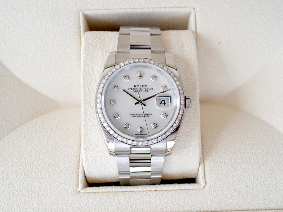 Швейцарские часы Rolex Datejust 36mm Oyster MOP Diamond Dial Bezel