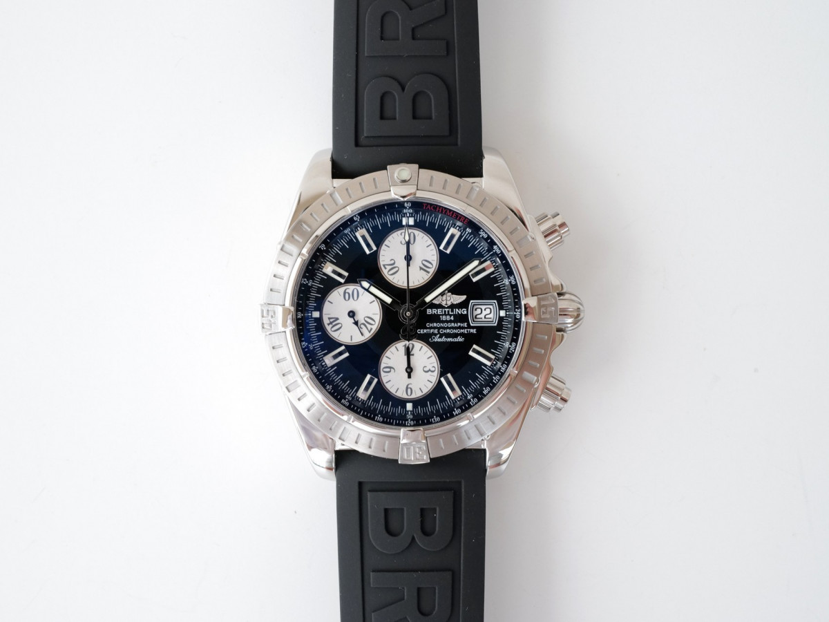 Швейцарские часы Breitling Chronomat Evolution Chronograph Panda Dial 44mm