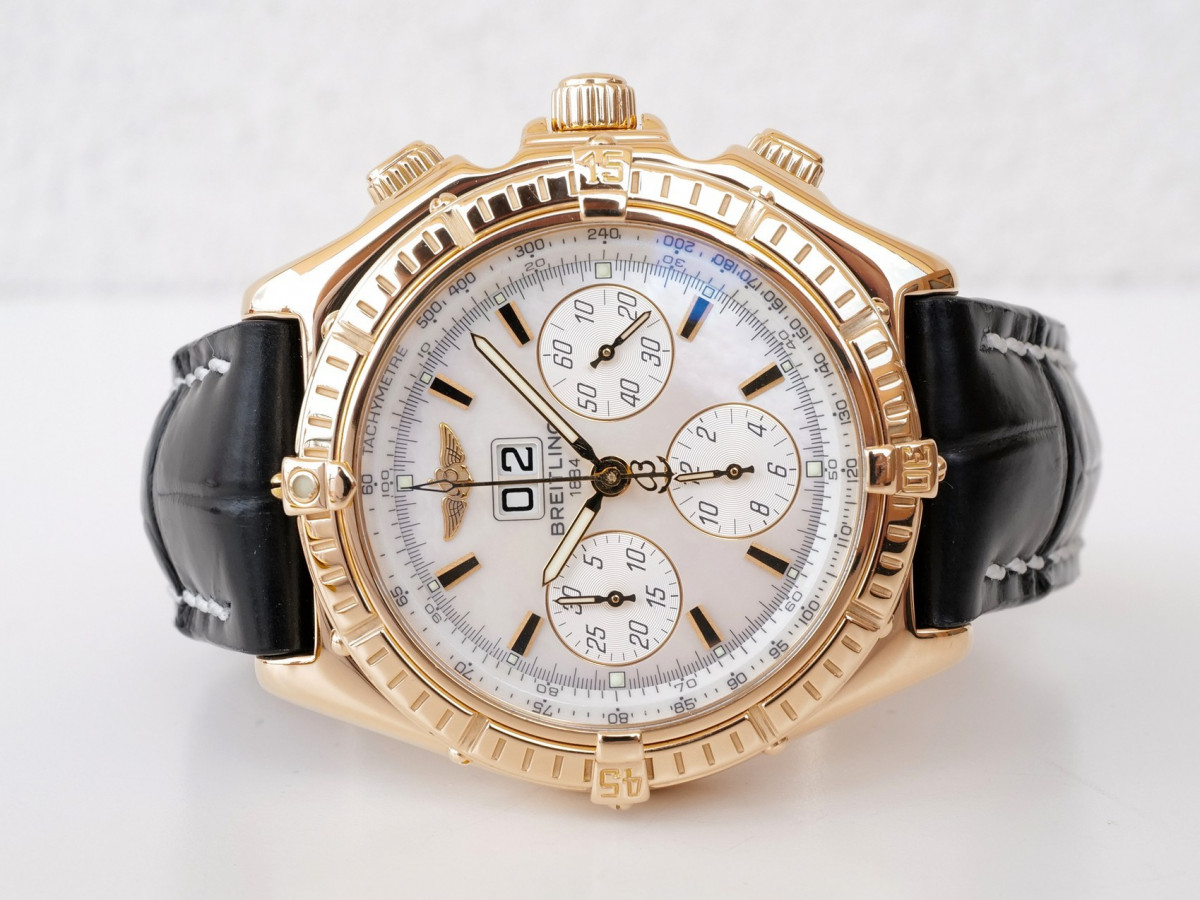 Швейцарские часы Breitling Crosswind Special Edition Chronograph Big Date 18K Yellow Gold 44mm MOP Dial