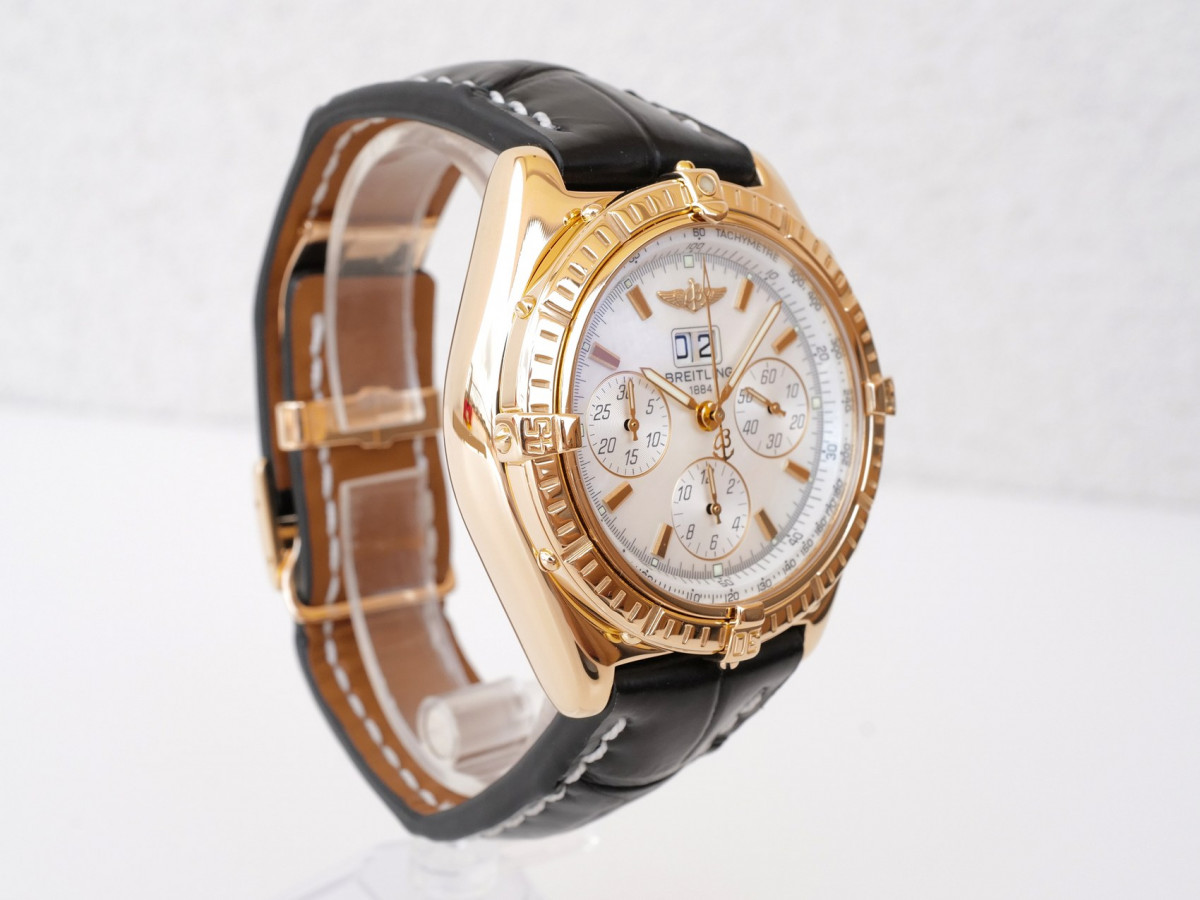 Швейцарские часы Breitling Crosswind Special Edition Chronograph Big Date 18K Yellow Gold 44mm MOP Dial