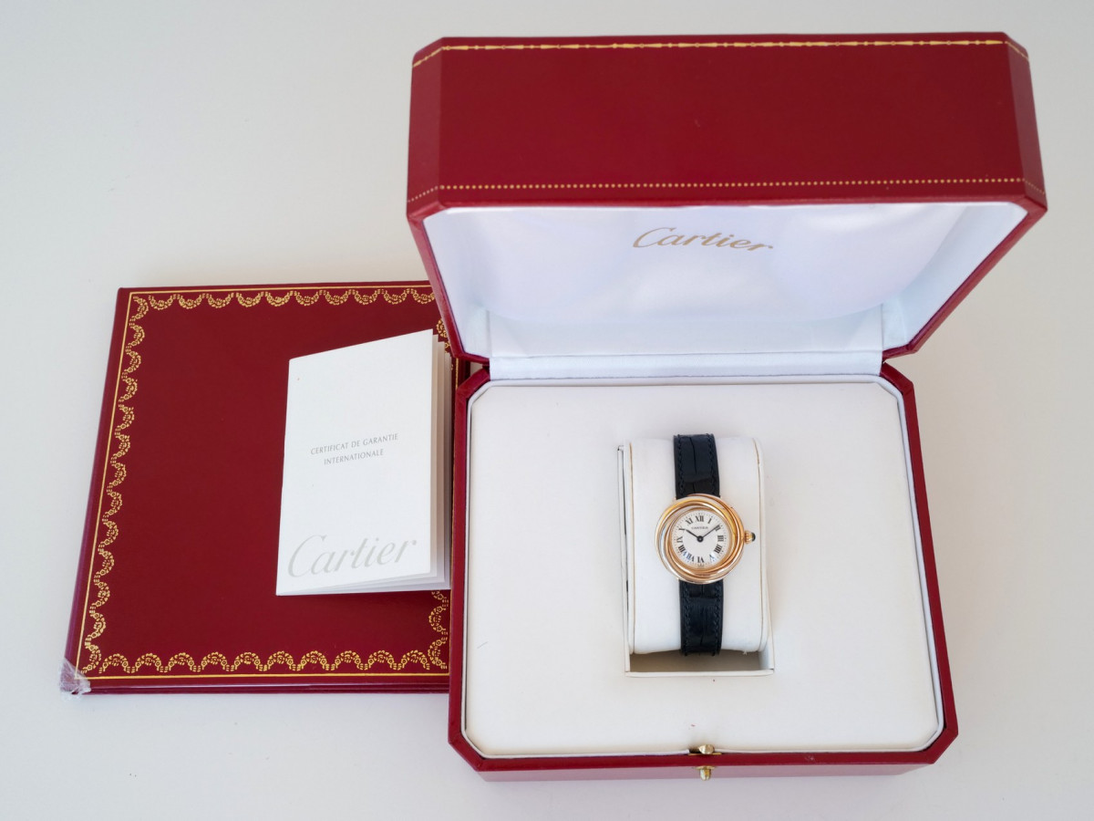 Швейцарские часы Cartier Trinity 18K Tricolor Yellow Rose White Gold Ladies 27mm