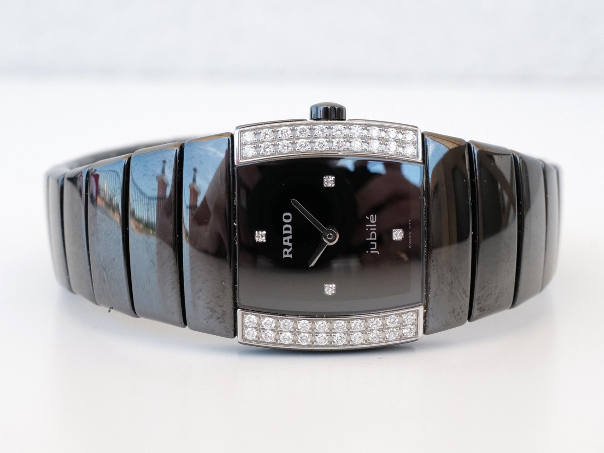 Швейцарський годинник Rado Sintra Jubile Ceramic Diamond Black Dial Quartz Ladies