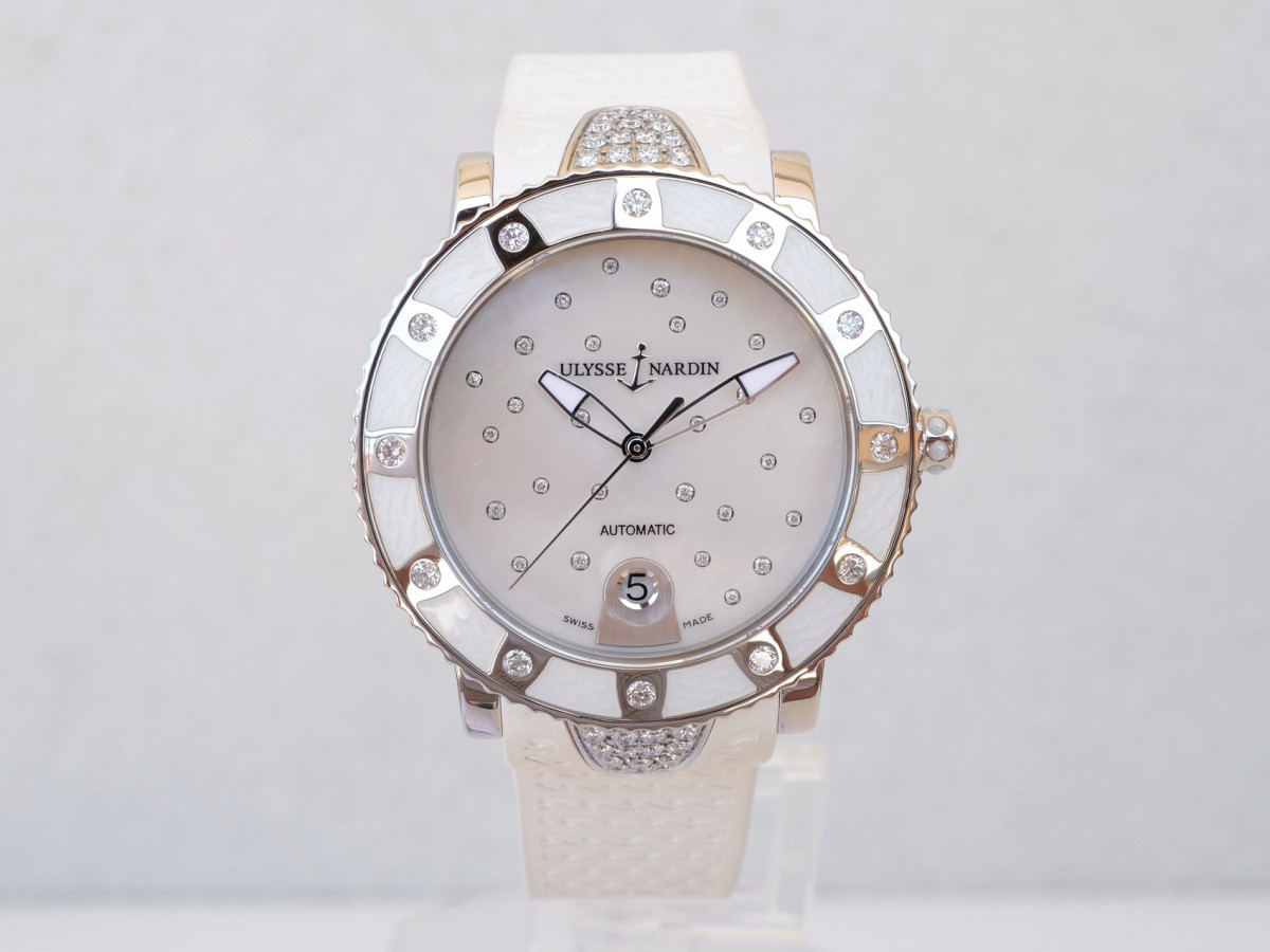 Швейцарские часы Ulysse Nardin Marine Lady Diver Starry Night Diamonds
