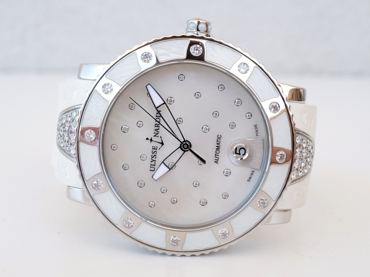 Швейцарские часы Ulysse Nardin Marine Lady Diver Starry Night Diamonds