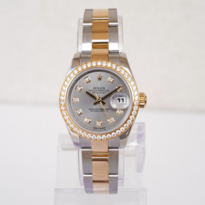 Швейцарський годинник Rolex Lady-Datejust 26mm Oyster Steel and Yellow Gold Factory Diamond Dial Bezel