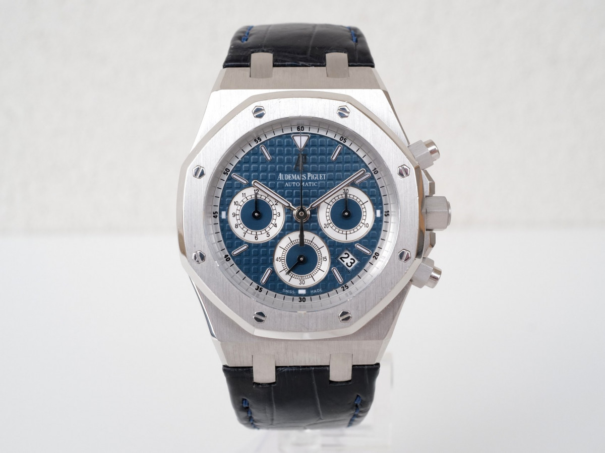 Швейцарские часы Audemars Piguet Royal Oak Chronograph 18k White Gold Blue Dial
