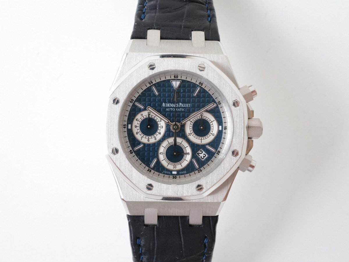 Швейцарские часы Audemars Piguet Royal Oak Chronograph 18k White Gold Blue Dial