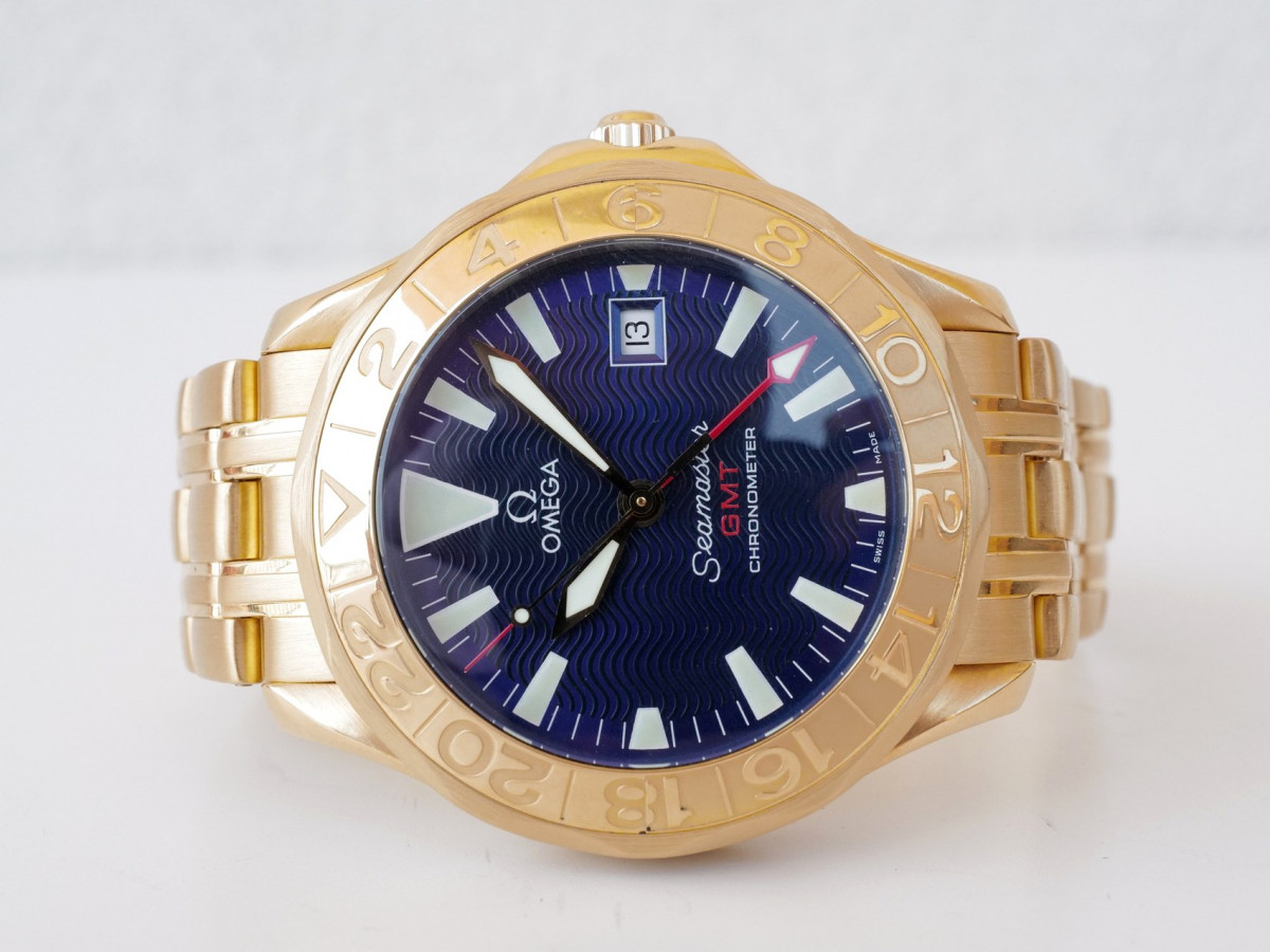 Swiss watch Omega Seamaster Diver 300M 18K Yellow Gold Blue Dial